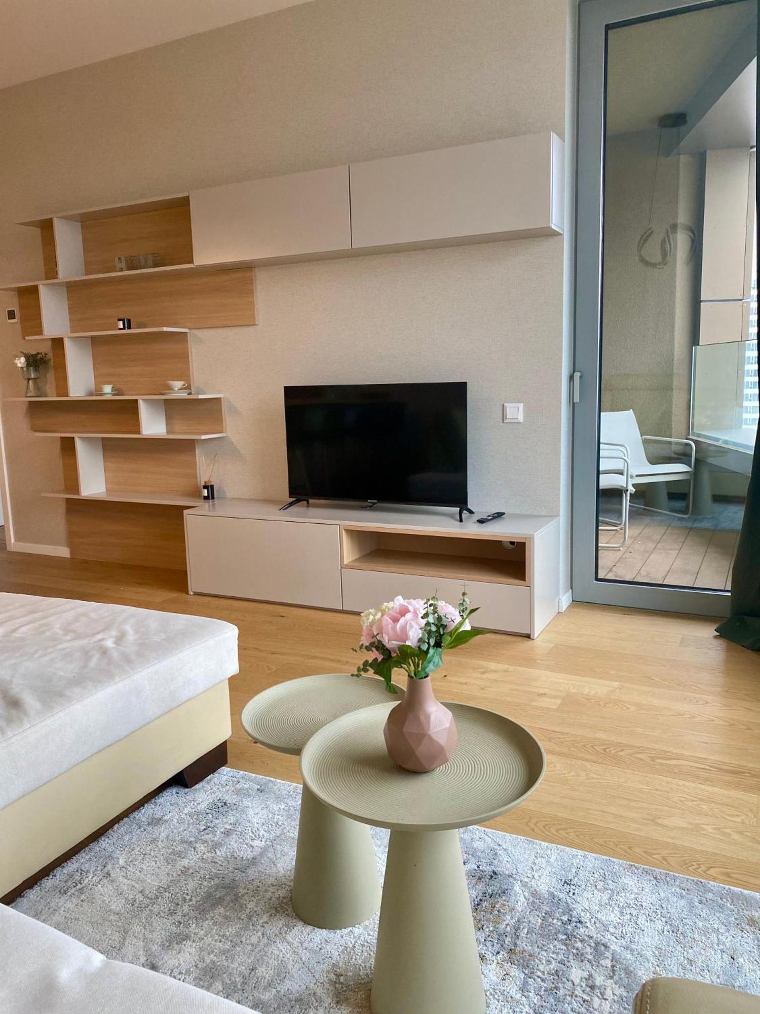 Apartmán Luxury In Skypark Residence, 26th Floor - Castle View, Parking Free